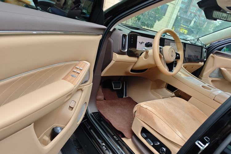 Used Hima AITO M8 2025 Extended-Range Ultra Version 53.4 kWh 5-Seater Edition
