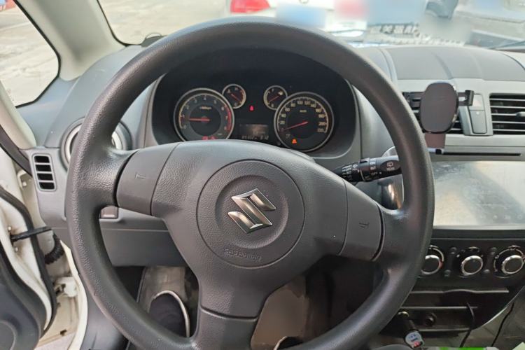 Used Suzuki SX4 2013 1.6L Manual CoolRide Model Steering Wheel