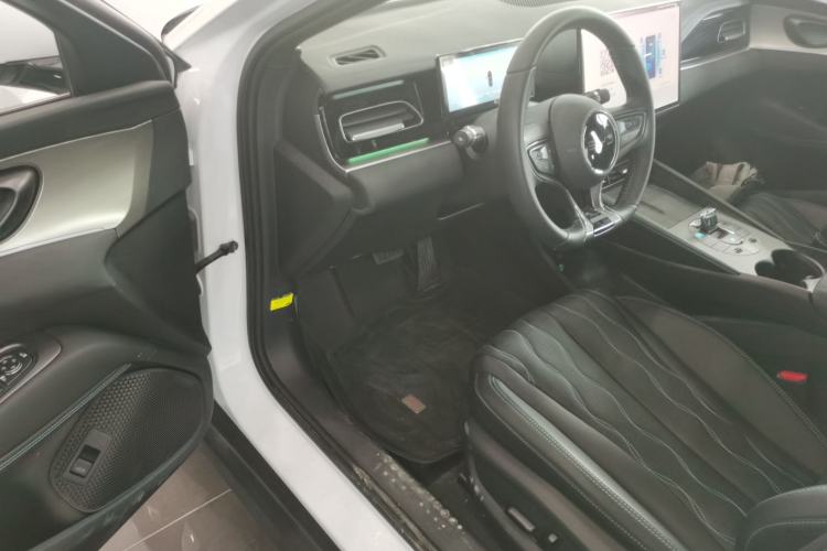 Used BYD Seal 06 New Energy 2024 DM-i 120KM Flagship Model Driver Seat