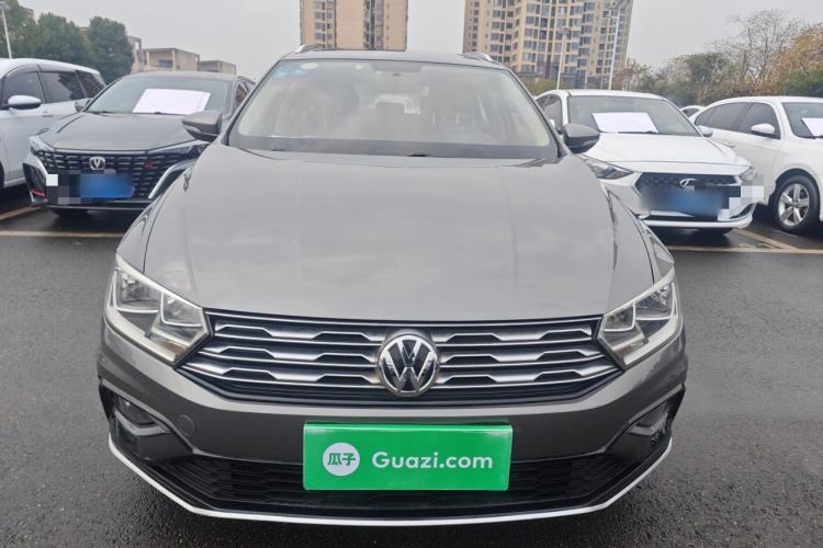 Used Volkswagen C-TREK 2017 230TSI DSG Comfort Version
