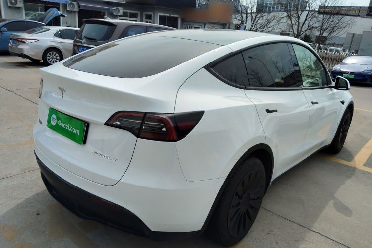Used Tesla Model Y 2022 Rear-Wheel-Drive Version
