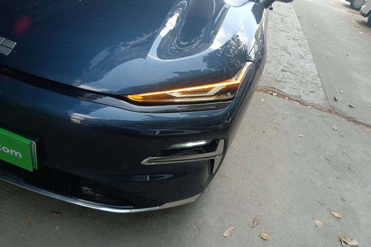 Used Geely Galaxy Galaxy 8 2025 130km EM-i Deluxe Edition
