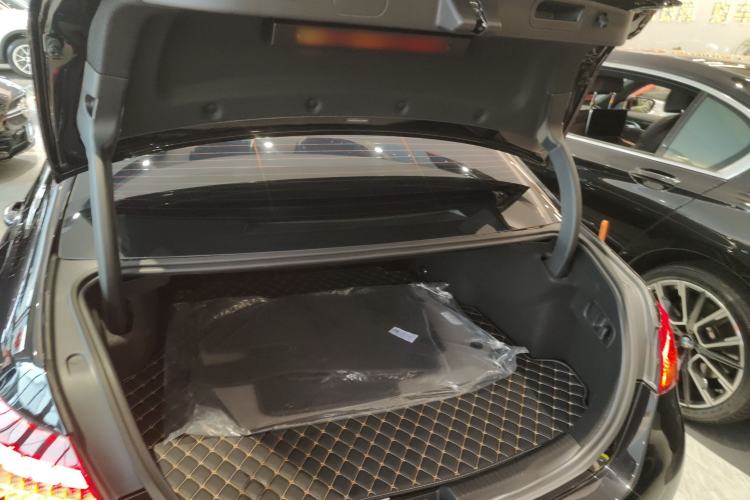 Used Mercedes-Benz C-Class New Energy 2025 C 350 eL
