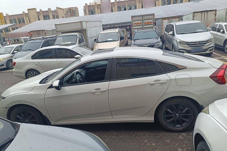 Used Honda Civic 2019 220TURBO CVT Dynamic Edition China VI