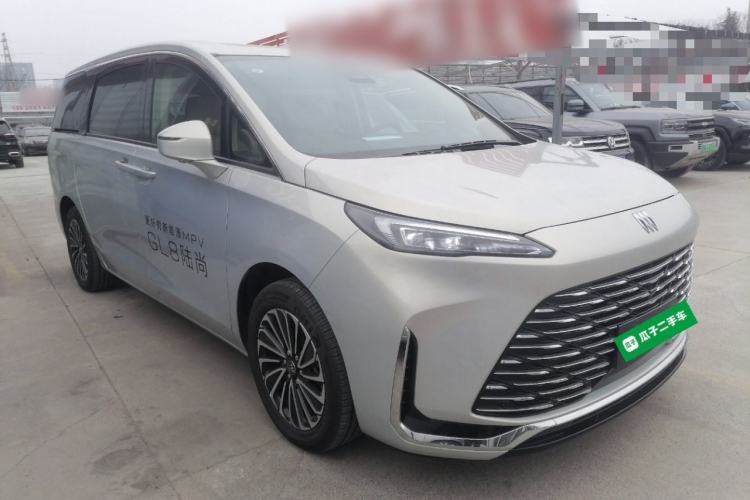 Used Buick GL8 New Energy 2025 Lu Shang Luxury Edition 7-Seater
