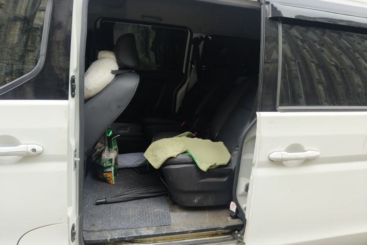 Used Jinbei Gold Hiace M Classic 2023 1.5L Travel Lion Passenger Vehicle 5/6/7 Seats