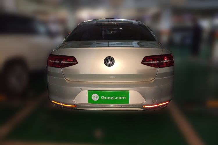 Used Volkswagen Magotan 2018 Facelift 330TSI DSG Luxury Model
