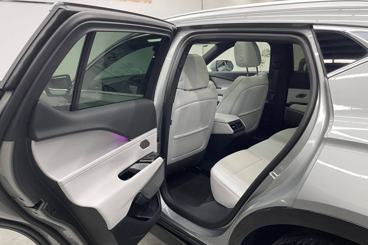 Used Cadillac GT4 2023 25T Prestige Version