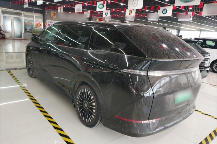 Used XPeng X9 2025 740 Ultra-Long Range Max