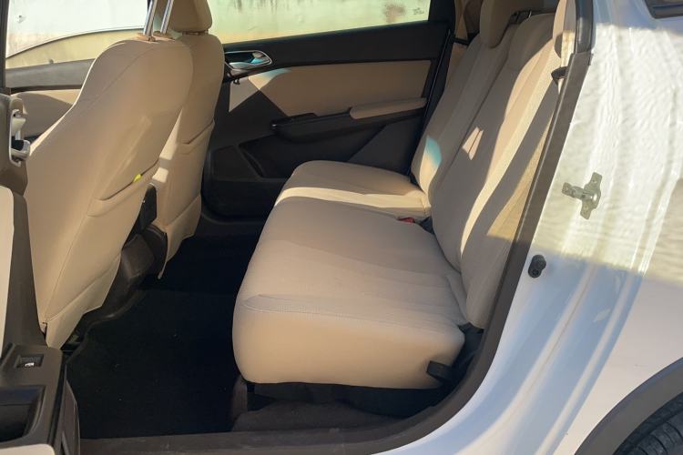 Used Baojun 310W 2017 1.5L Manual Comfort Version China VI Emission Standard
