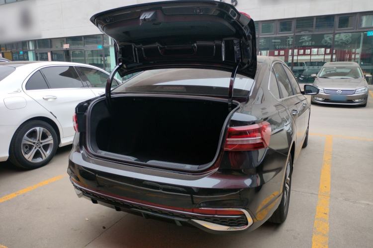 Used Volkswagen Lavida 2023 280TSI DSG Starry Sky Deluxe Edition Trunk