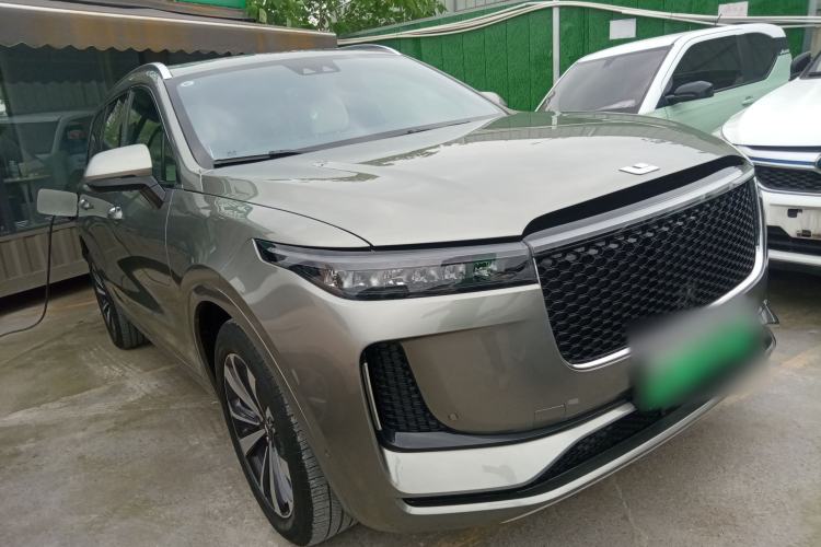 Used Li Auto ONE 2020 Extended-Range 6-Seater Version Front Right 45 Deg