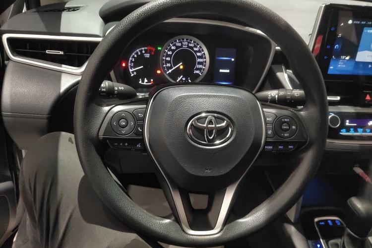 Used Toyota FRONTLANDER 2022 2.0L CVT Luxury PLUS Edition
