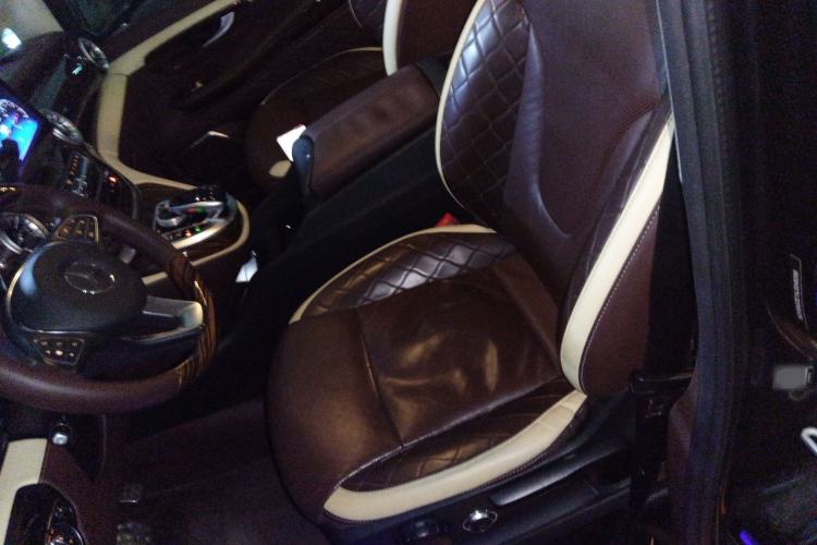 Used Mercedes-Benz V-Class 
