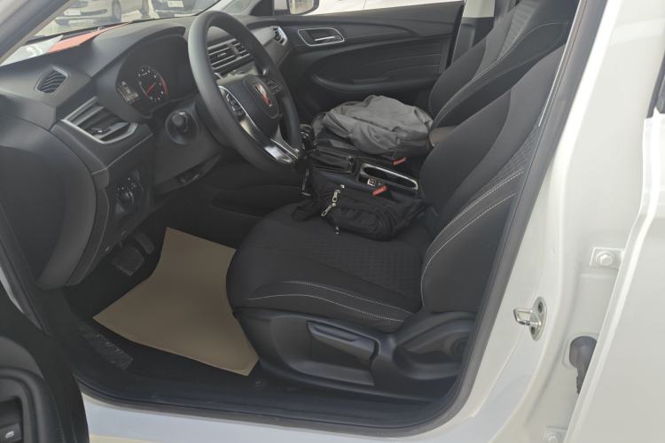 Used Roewe i5 2020 1.5L Automatic 4G Connected Linghao Edition