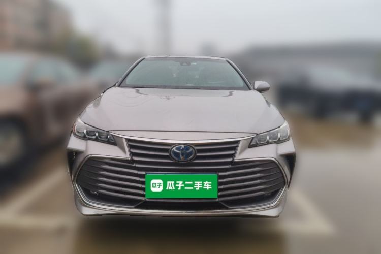 Used Toyota Avalon 2019 Dual-Engine 2.5L Luxury Edition China VI Standard
