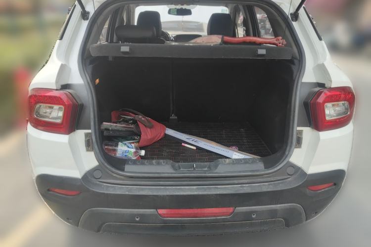 Used Brilliance V3 2016 1.5L Manual Comfort Model Trunk