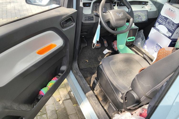 Used Wuling Hongguang MINIEV 2020 Enjoyment Model Lithium Iron Phosphate Interior 3