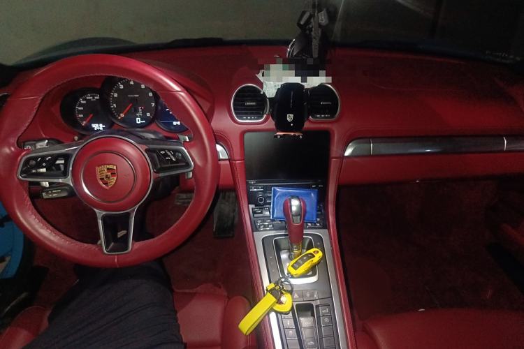 Used Porsche 718 2016 Boxster 2.0T Center Console