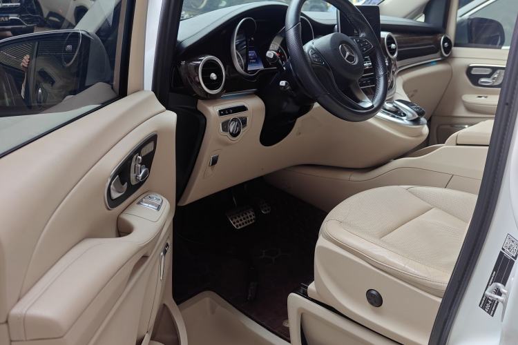 Used Mercedes-Benz V-Class 2016 V 260 Prestige Edition
