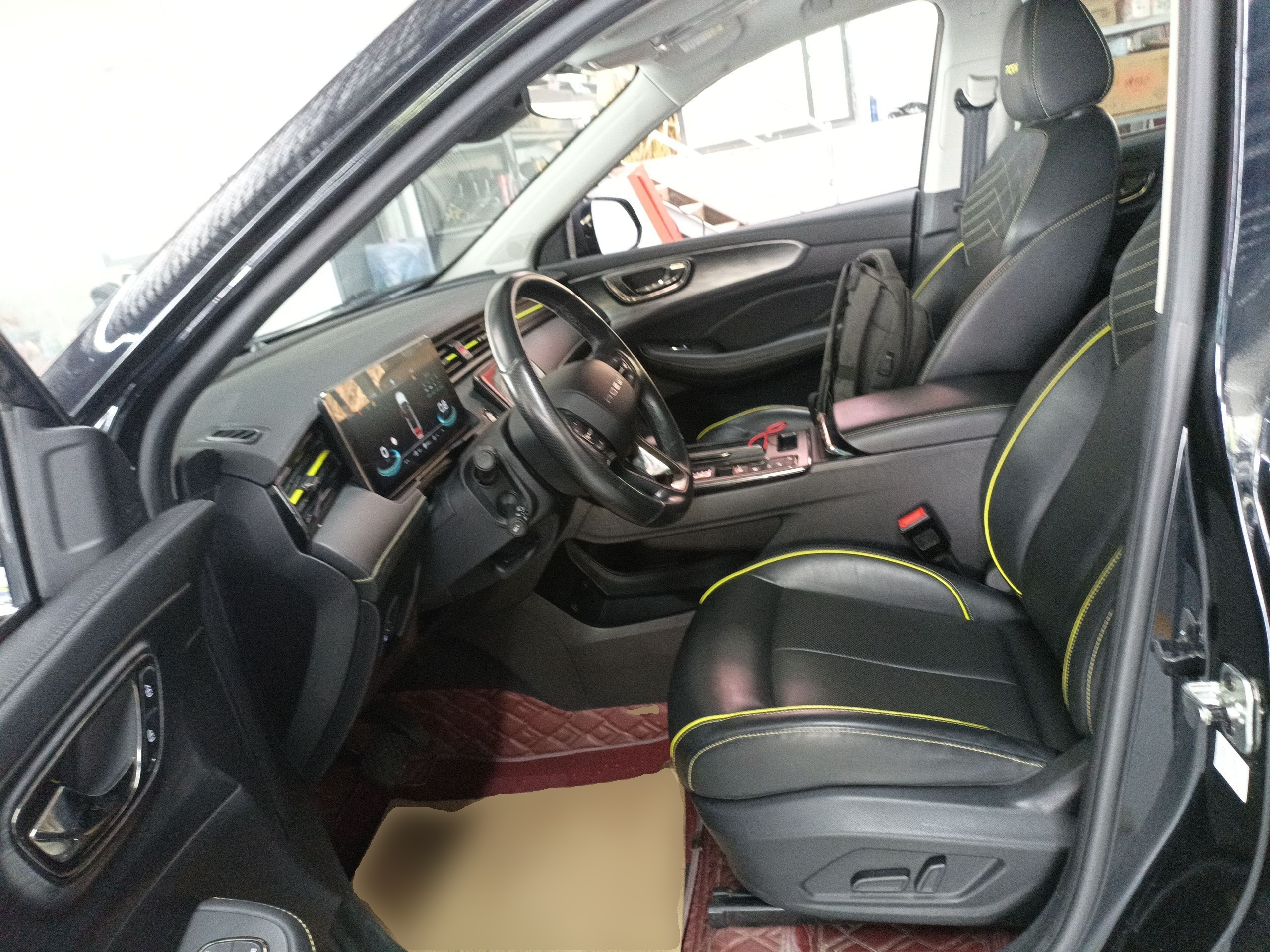 Переднее сиденье в автомобиле