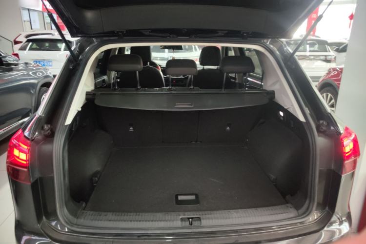 Used Volkswagen Tayron 2019 330TSI Two-Wheel Drive Luxury Model China VI Standard
