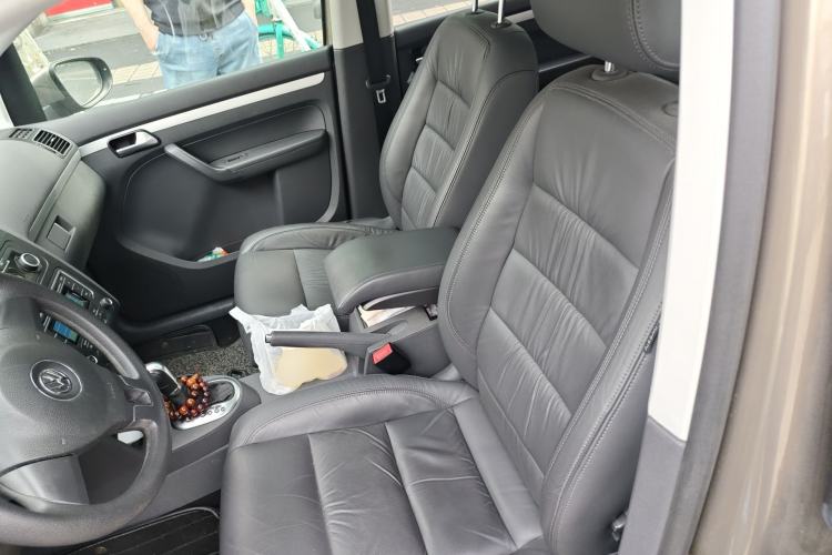 Used Volkswagen Touran 2015 1.4T DSG Comfort Edition 5 Seats Left Front Seat