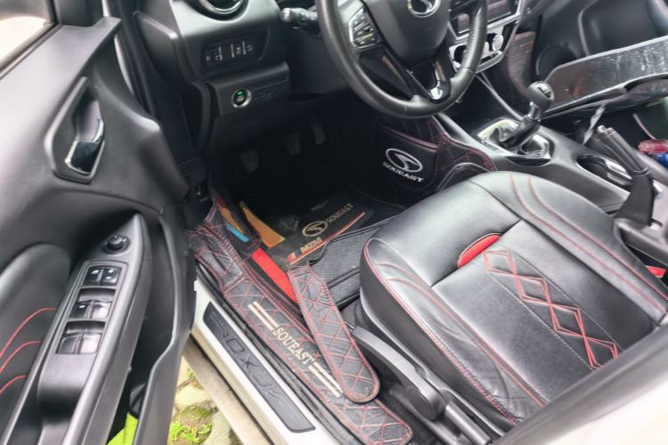 Used Soueast DX3 2018 1.5L Manual Luxury Model Driver Seat