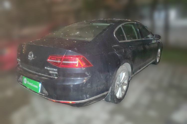 Used Volkswagen Magotan 2017 330TSI DSG Leading Model Rear Right 45 Deg