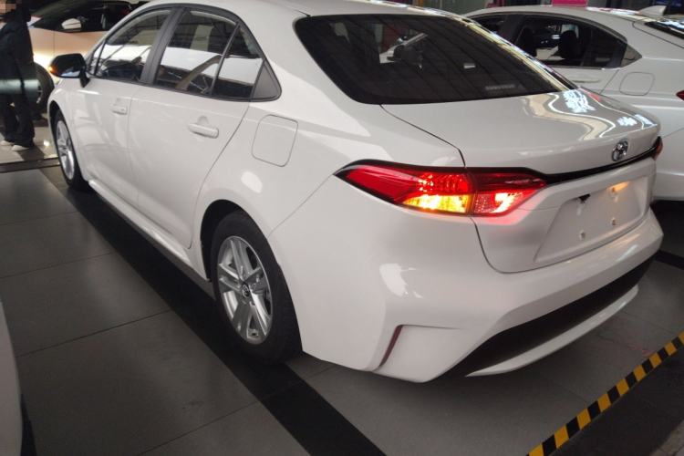 Used Toyota Levin 2022 Facelift TNGA 1.5L CVT Progressive Edition
