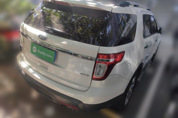 Used Ford Explorer 2013 3.5L Deluxe Model
