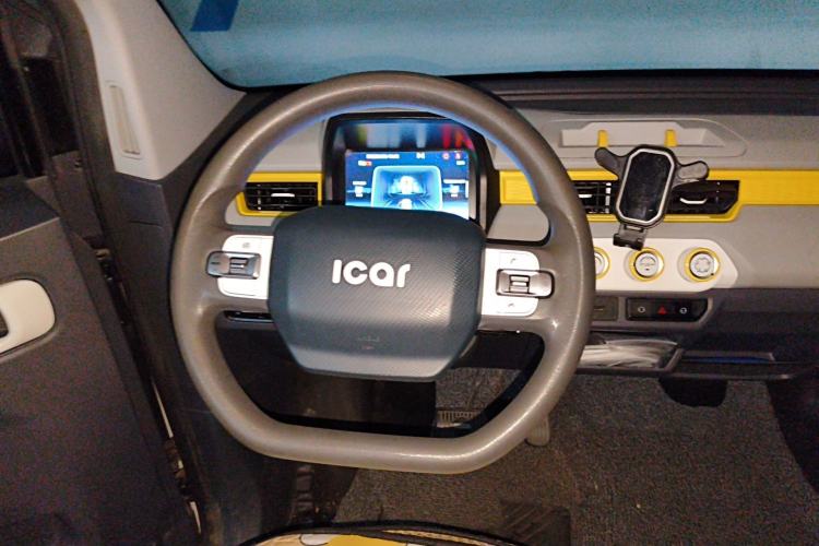 Used Chery QQ Ice Cream 2022 170km Sundae Phosphate Lithium-Ion Steering Wheel