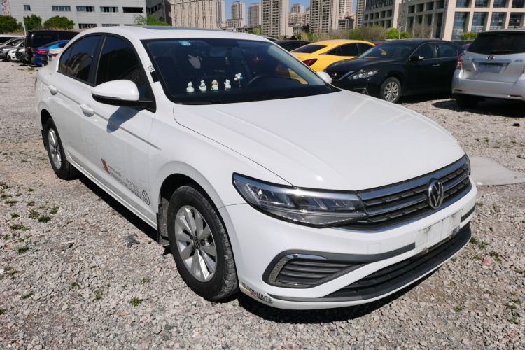 Used Volkswagen Bora 2023 1.5L Automatic Changer Limited Edition Front Right 45 Deg