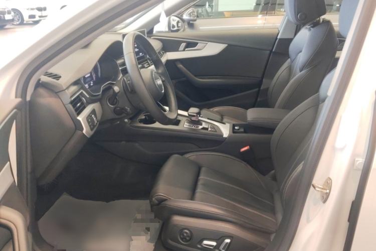 Used Audi A4L 2024 40 TFSI Fashion Dynamic Model