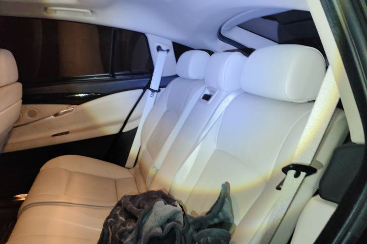 Used BMW 5 Series GT 2010 535i Leading Model Left Rear Seat