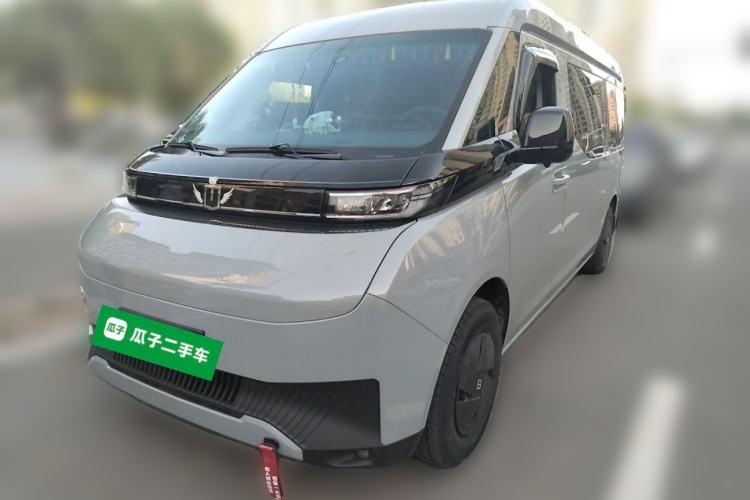 Used Farizon Super VAN 2025 Yucheng Action-Pak, Mid-Axle Mid-Roof 68kWh ZhiXin, 7-seater