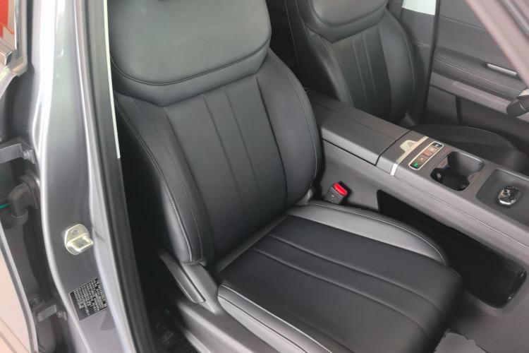 Used Chery Tiggo 7 C-DM 2025 1.5T 120KM Luxury Trim Right Front Seat