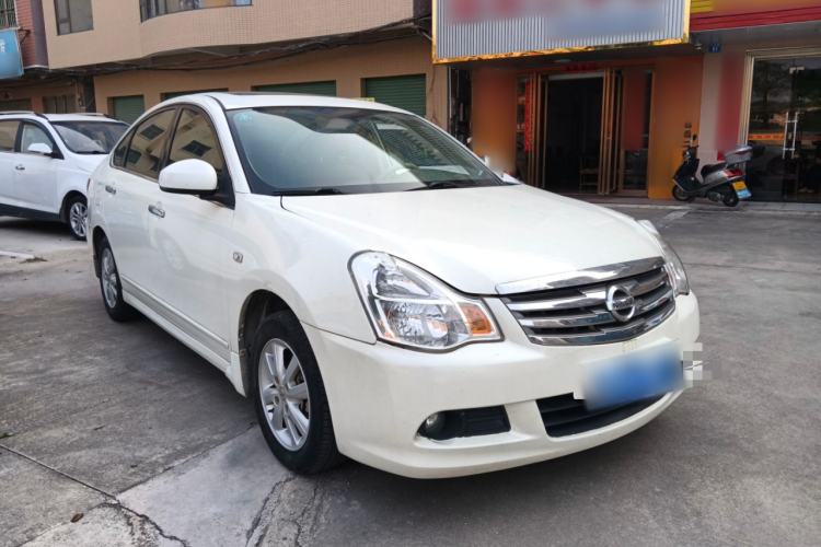 Used Nissan Sylphy 2016 Classic 1.6XE Automatic Leading Edition Front Right 45 Deg