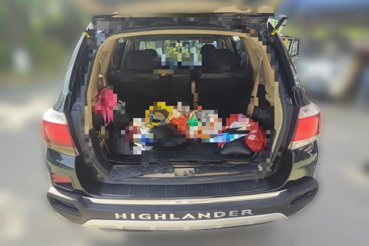 Used Toyota Highlander 2012 2.7L Two-Wheel Drive 7-Seater Elite Edition Trunk