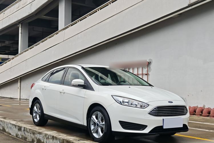 Used Ford Focus 2018 Sedan Classic 1.6L Automatic Comfort Plus Smart Drive Version