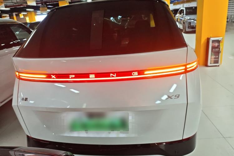 Used XPeng X9 2025 740 Ultra-Long Range Max Rear