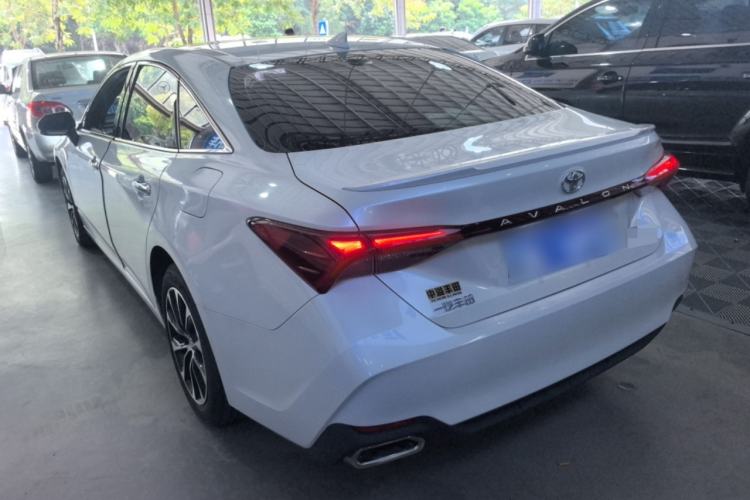 Used Toyota Avalon 2023 2.5L Luxury Edition