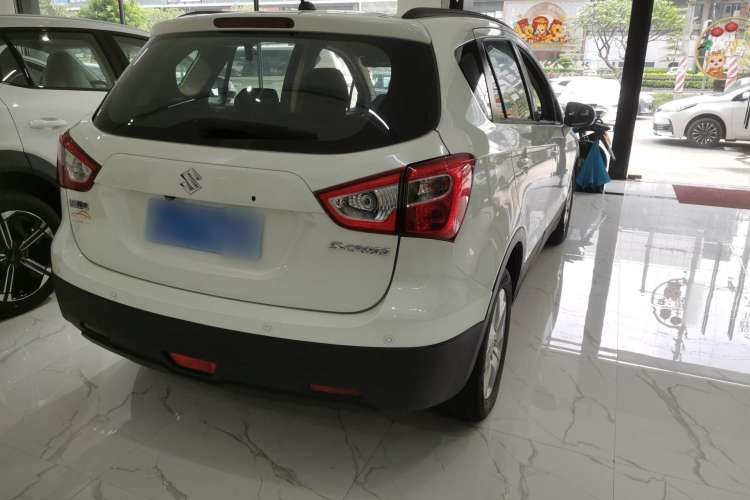 Used Suzuki S-Cross 2015 1.6L CVT Two-Wheel Drive Entry-Level Trim