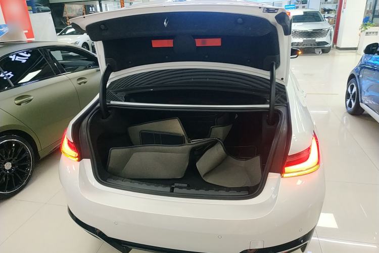 Used BMW i3 2022 eDrive 35 L
