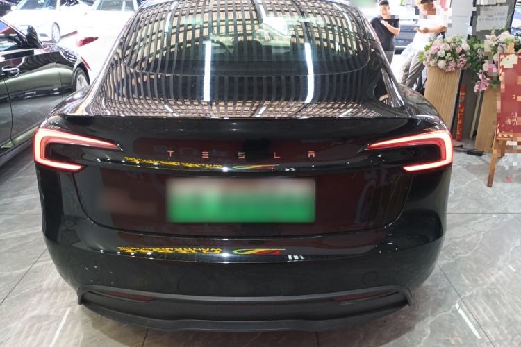 Used Tesla Model 3 2023 Rear-Wheel-Drive Version
