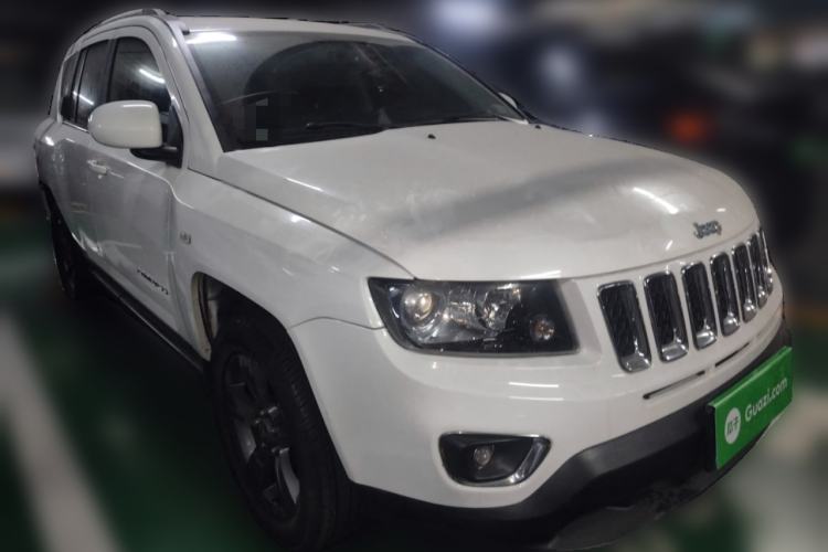 Used Jeep Compass 2013 2.4L four-wheel-drive sport version