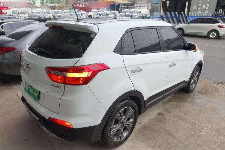 Used Hyundai ix25 2015 1.6L Automatic Two-Wheel Drive Smart GLS Trim Rear Right 45 Deg