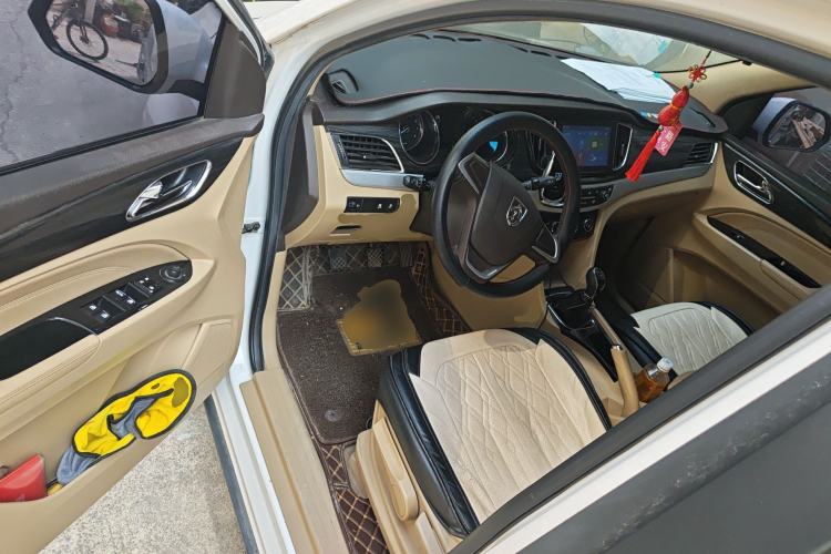 Used Baojun 730 2016 1.5L Manual Comfort Version 7 Seats China V Emission Standard
