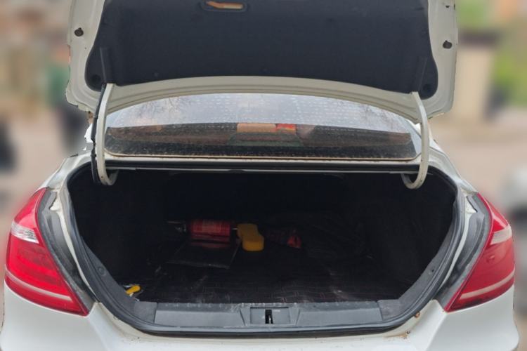 Used Geely Auto Emgrand 2016 Sedan 1.5L Manual Upward Edition