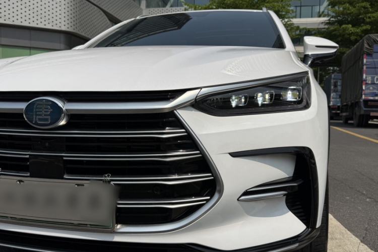 Used BYD Tang New Energy 2023 DM-i Champion Edition 112KM Prestige Model Exterior 3